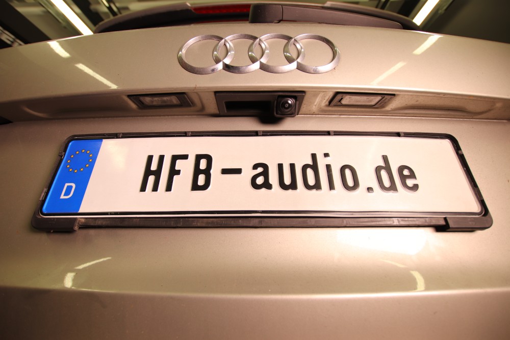 Verbau einer Rückfahrkamera in einen Audi A5 8R